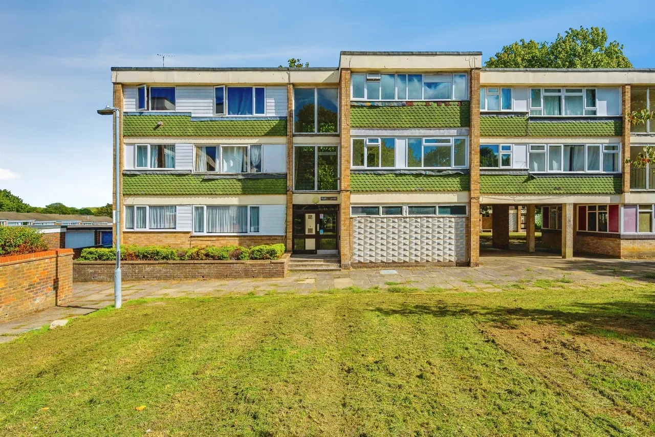 2 bed flat for sale — Livingstone Walk, Hemel Hempstead