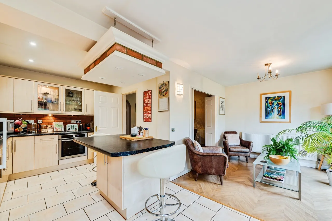 Ransome Close, Shaw, SN5, photo 5