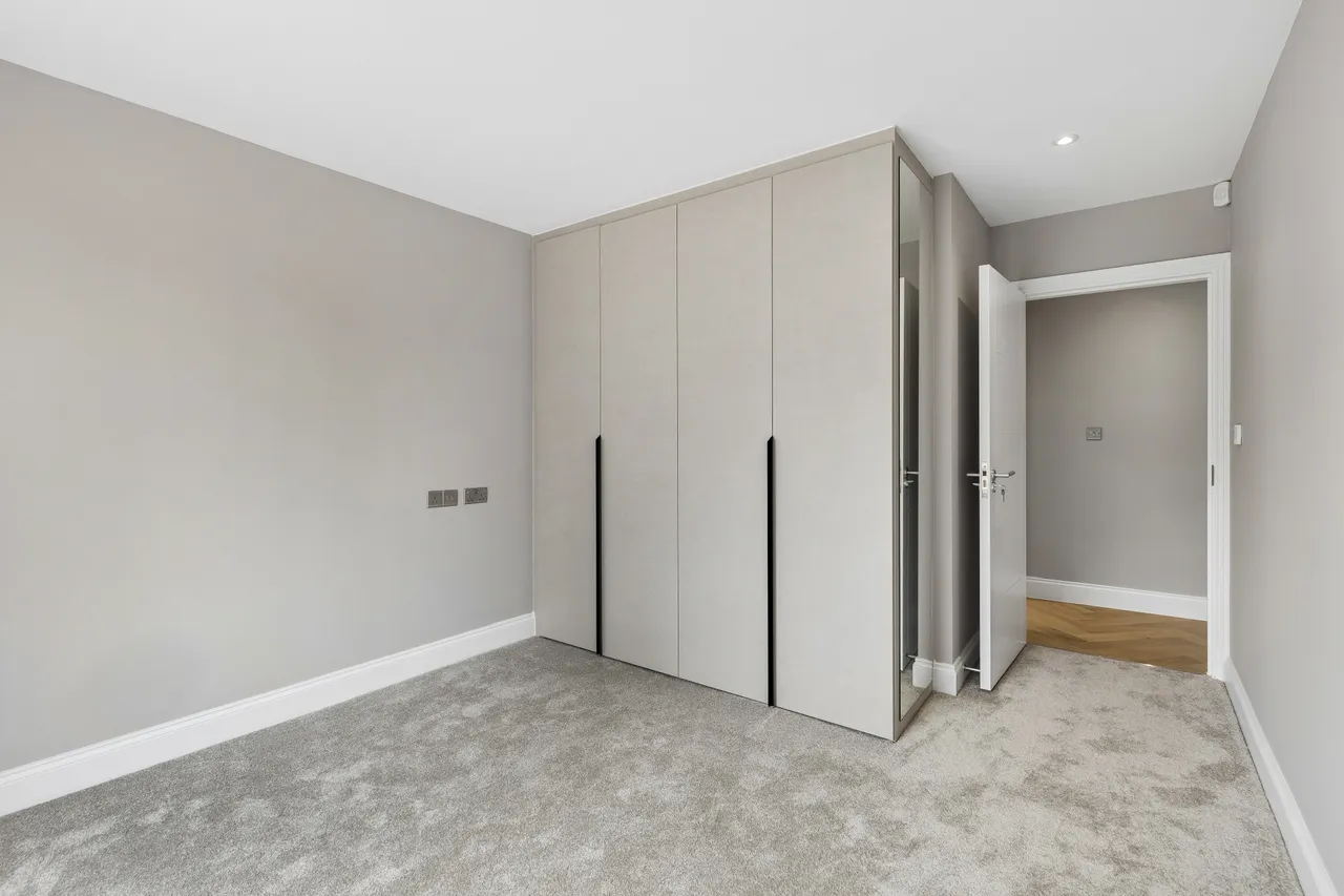 Flat 4 The Catsey Catsey Lane, Bushey..., photo 9