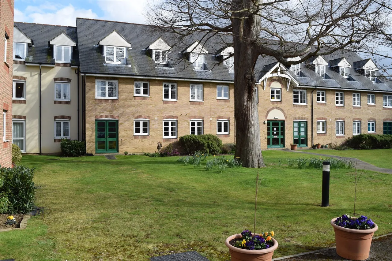 1 bed property to rent, Cedar Avenue, Chelmsford, CM1