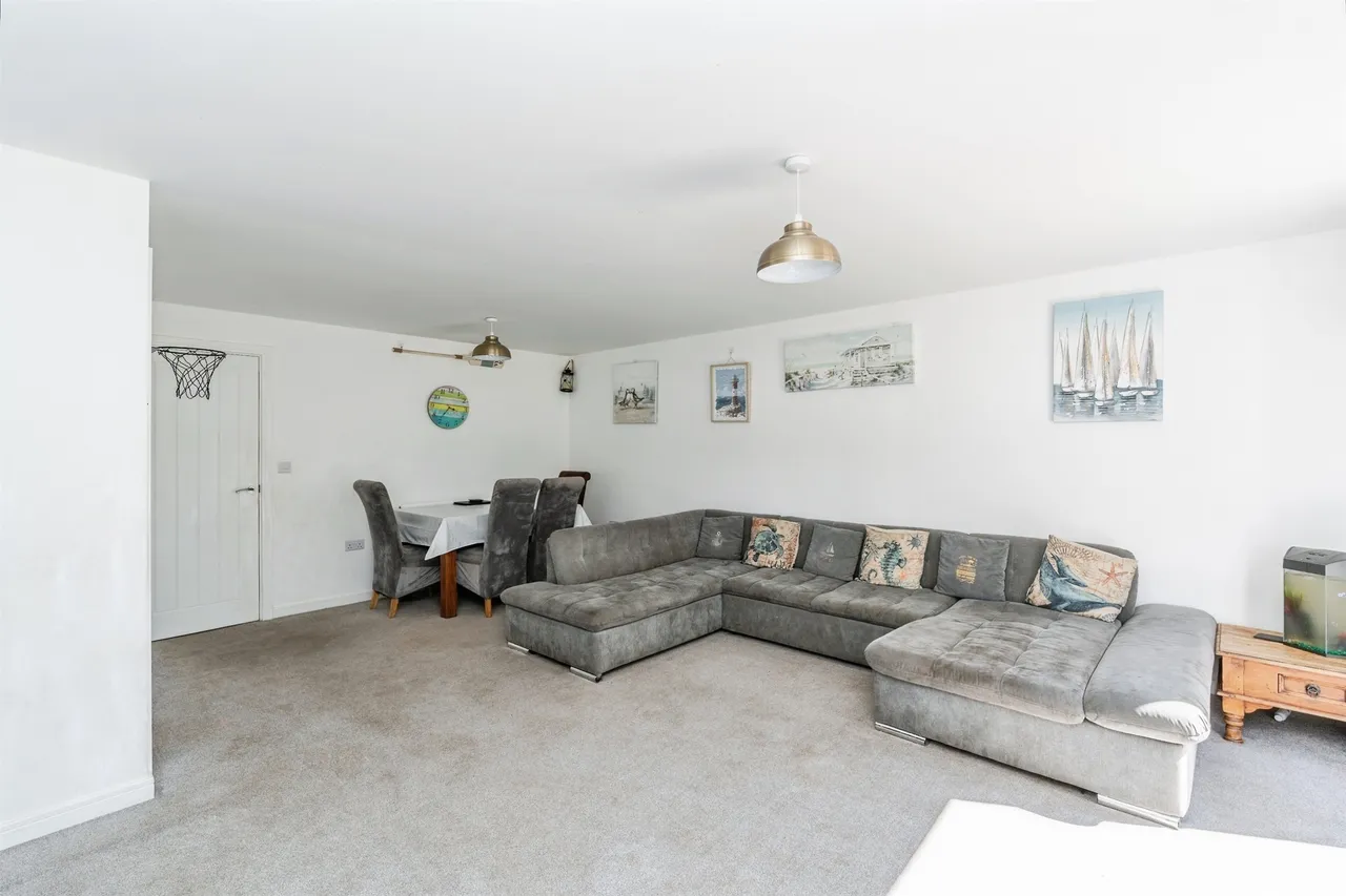 Battenberg Close, Romsey, SO51, photo 16