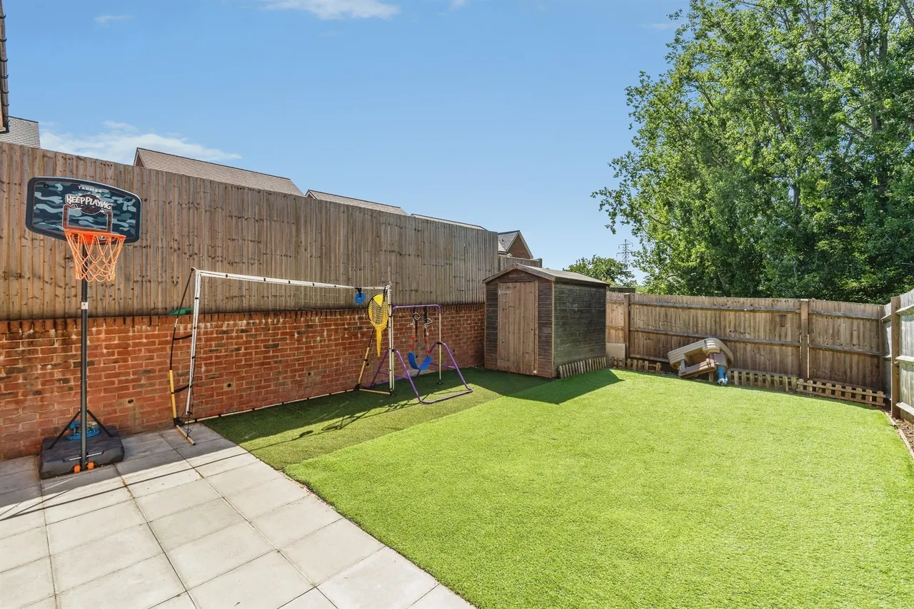 Battenberg Close, Romsey, SO51, photo 12