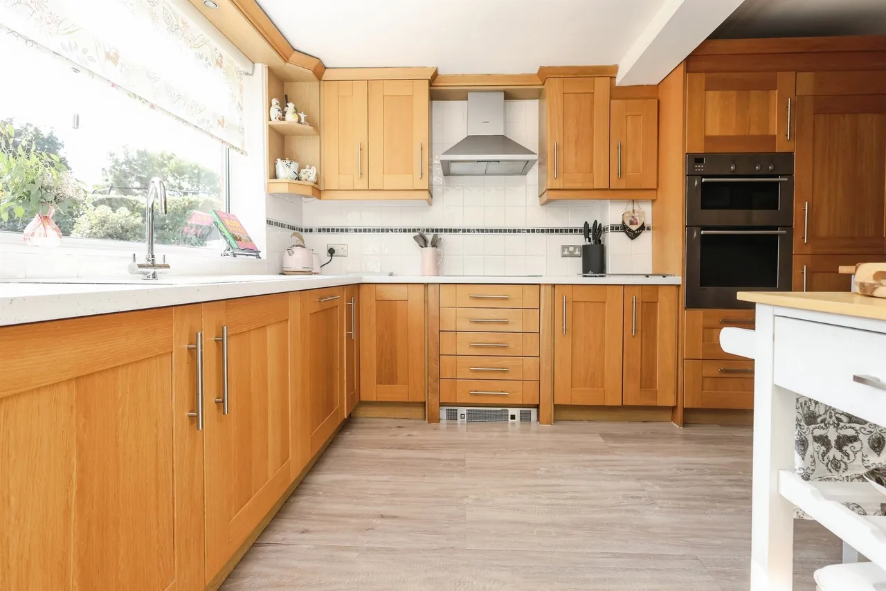Southfield Avenue, Castle Bromwich, B36, photo 11