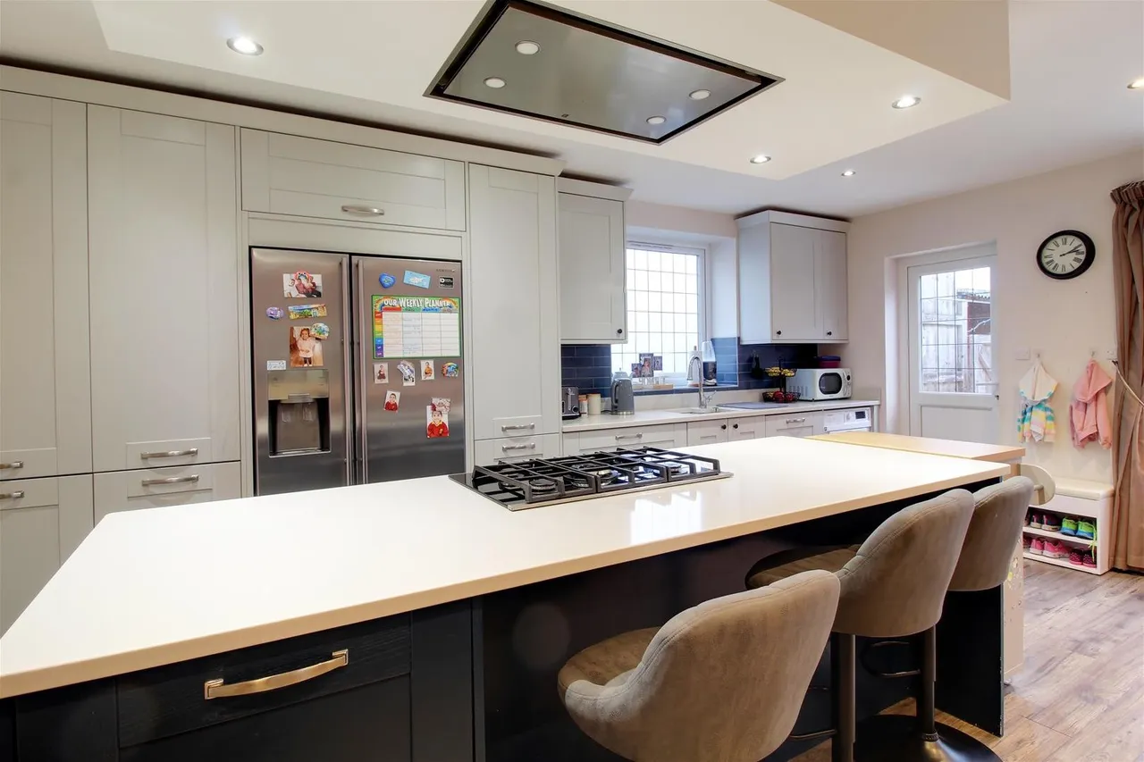 Windmore Avenue, Potters Bar EN6 3BE, photo 5