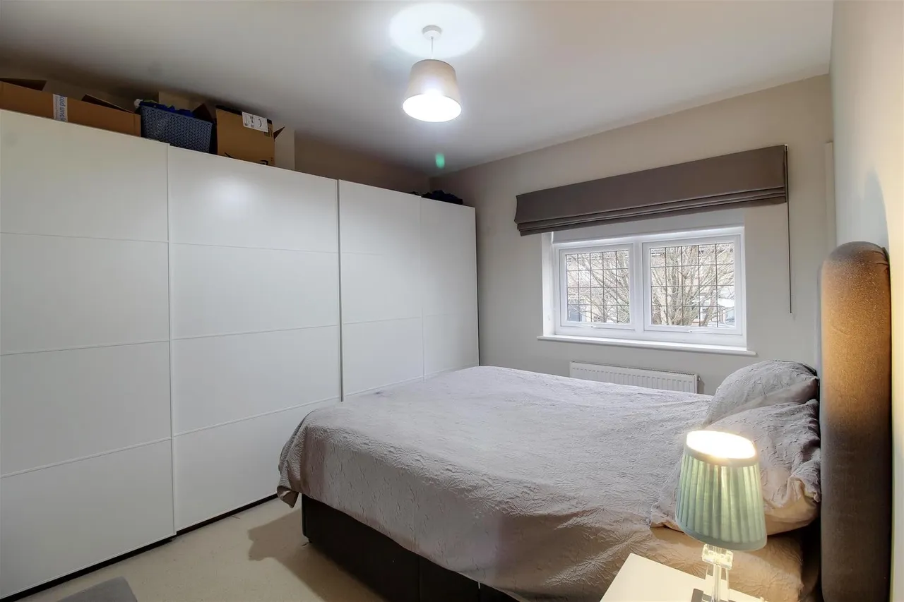 Windmore Avenue, Potters Bar EN6 3BE, photo 19
