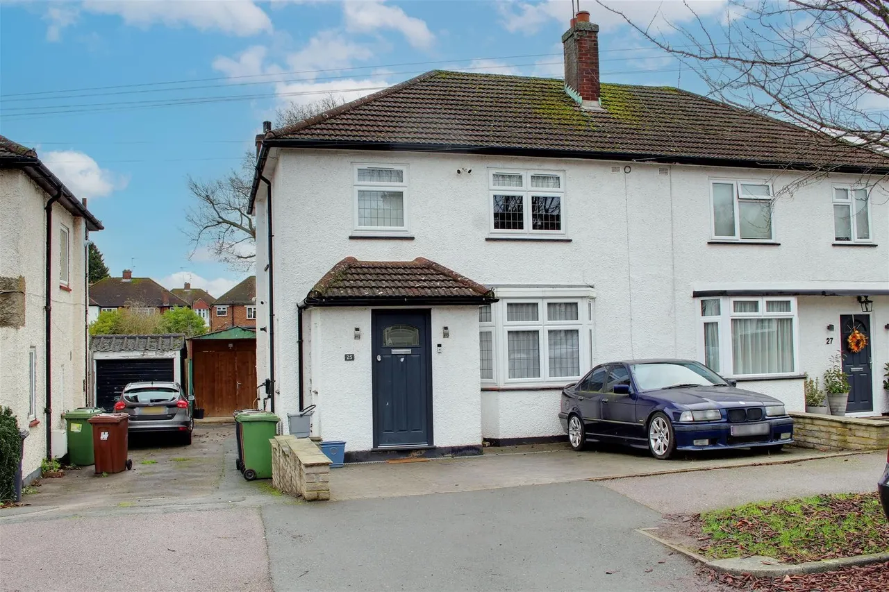 Windmore Avenue, Potters Bar EN6 3BE, photo 24