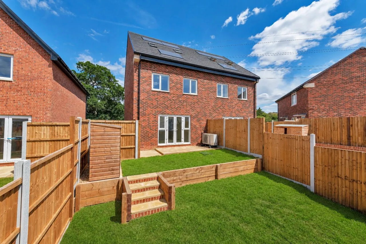 Plot 28, Toddington Road, Harlington, LU5 6LA, photo 13