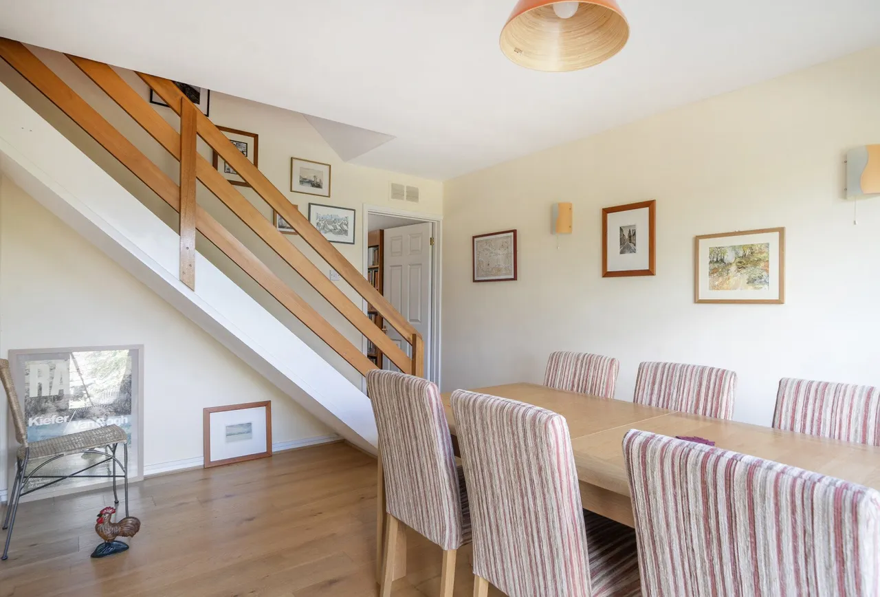 Brendon Close, Gloucestershire, Oldland Common, BS30 8QE, photo 5
