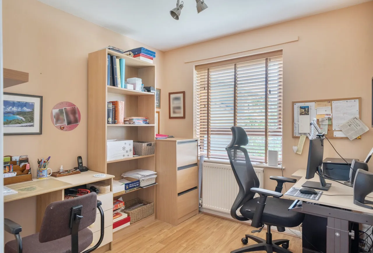 Brendon Close, Gloucestershire, Oldland Common, BS30 8QE, photo 13
