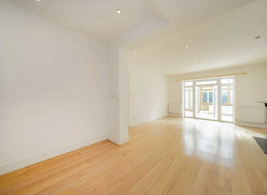 Greencroft Gardens, South Hampstead, NW6, photo 3