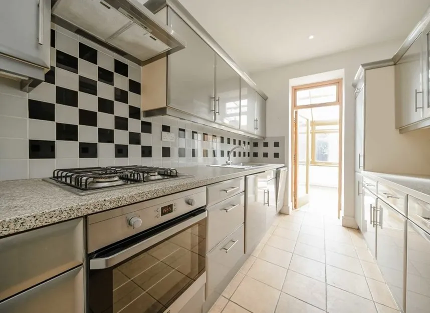 Greencroft Gardens, South Hampstead, NW6, photo 4
