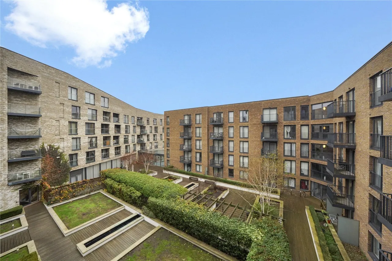 Whiting Way, SE16, photo 15