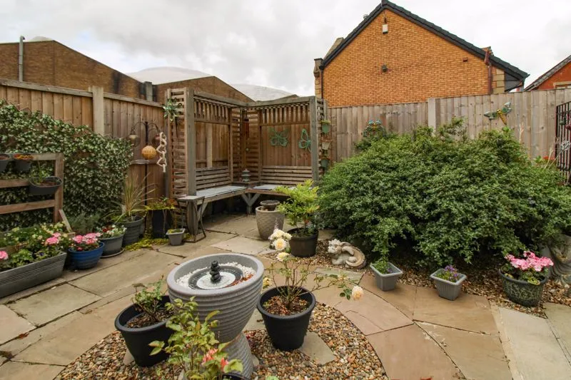 Blackthorn Mews, Rochdale OL12 6XR, photo 17