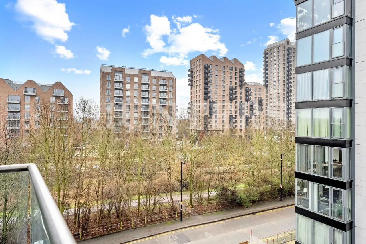 Waterside Way, N17, photo 8