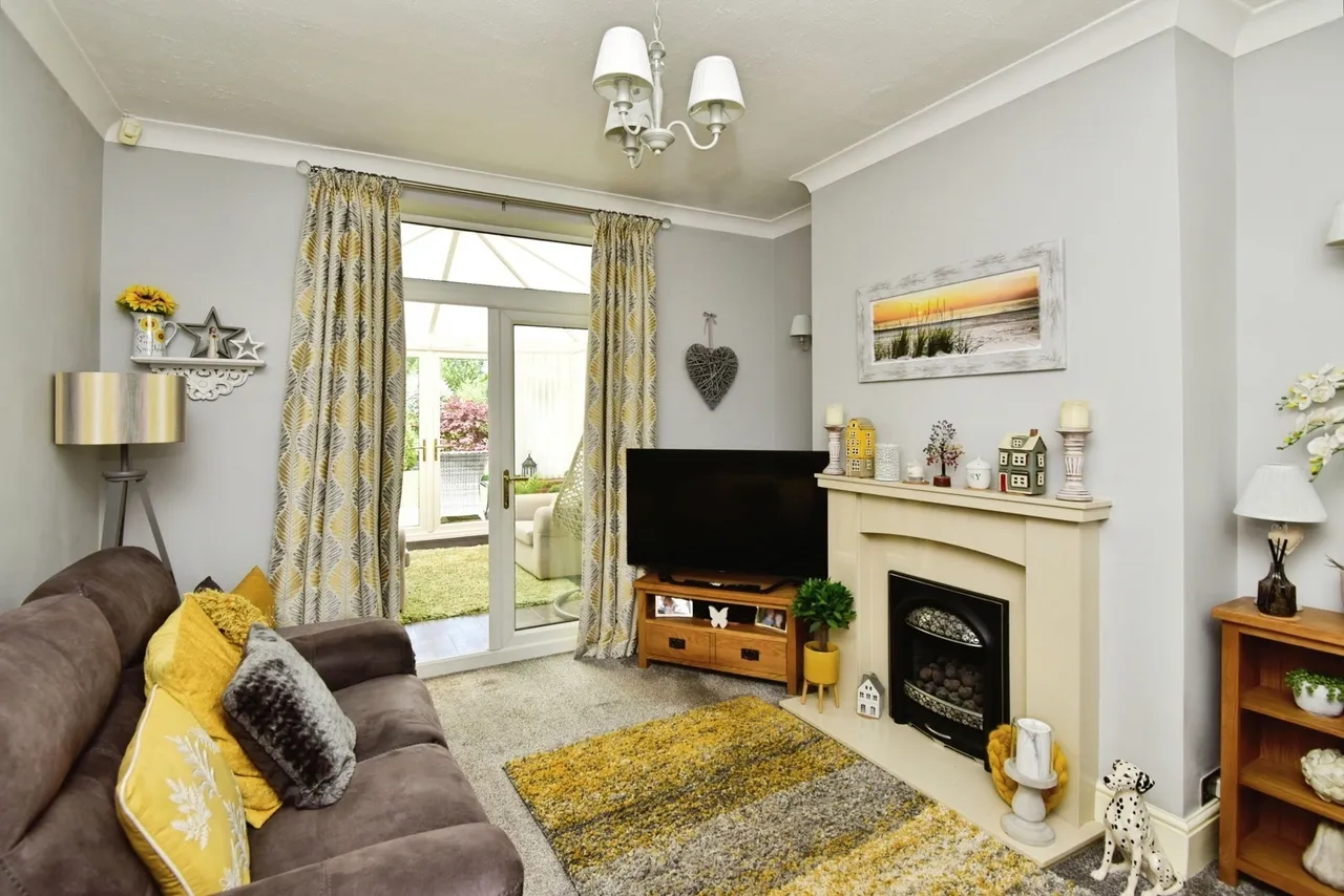 The Avenue, STOKE-ON-TRENT, Staffordshire, ST4, photo 2