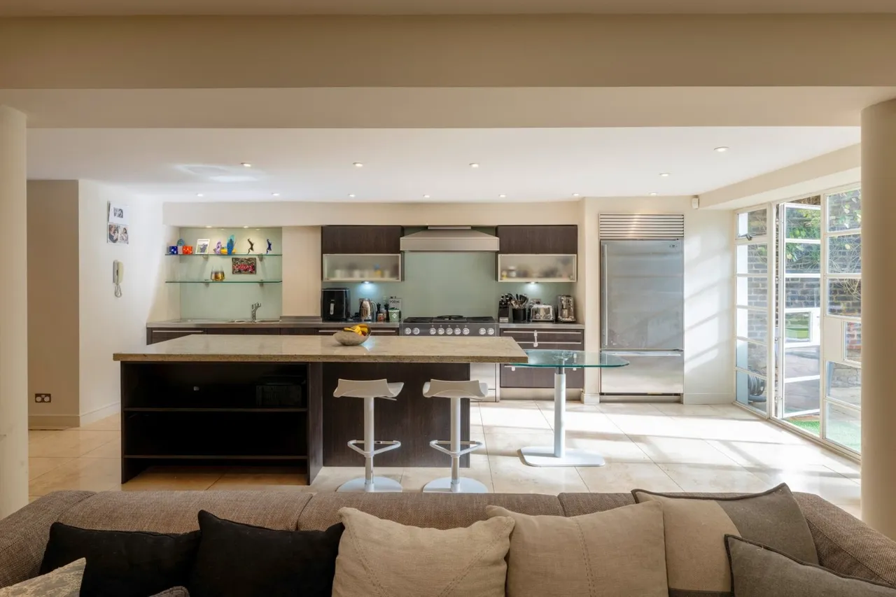 Carlton Hill, St Johns Wood, NW8, photo 12