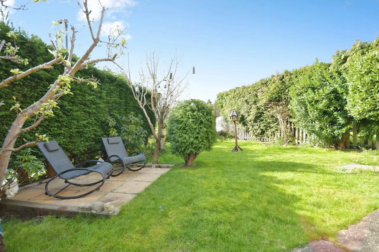 Bateman Close, New Whittington, S43, photo 19