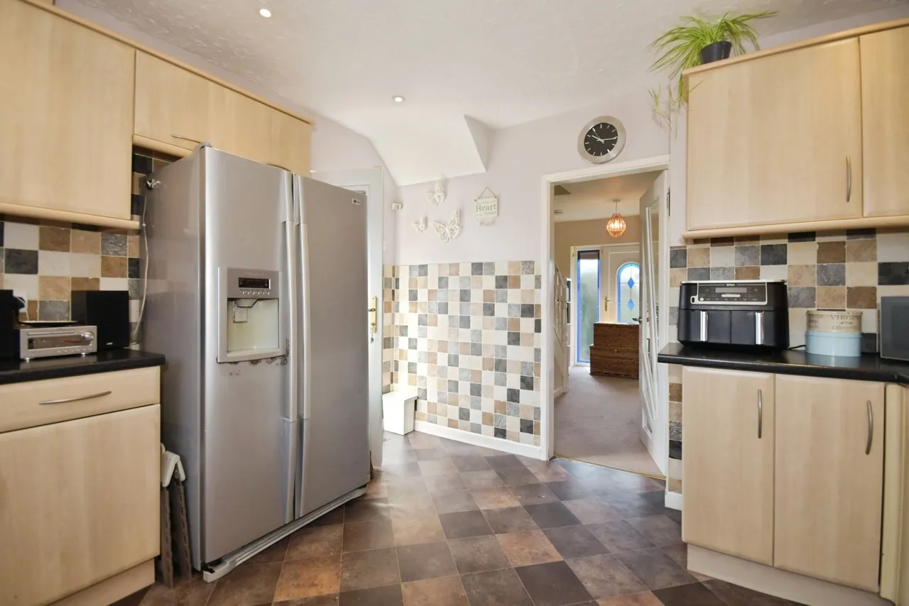 Bateman Close, New Whittington, S43, photo 6