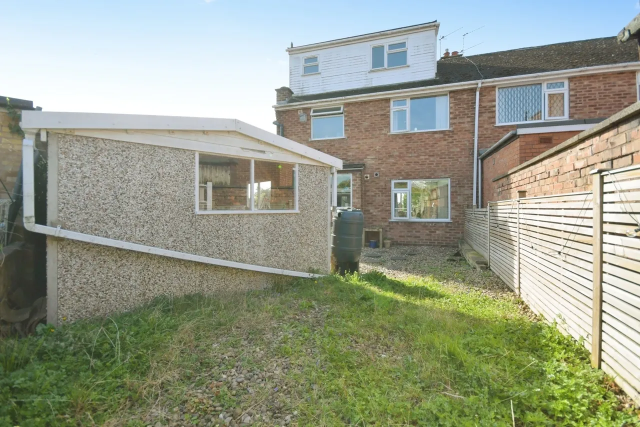 Bateman Close, New Whittington, S43, photo 20