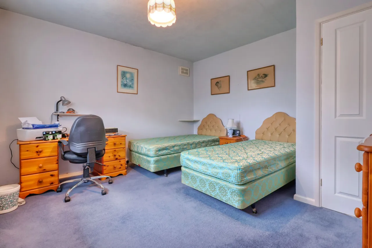 Limmer Lane, High Wycombe, HP12, photo 10