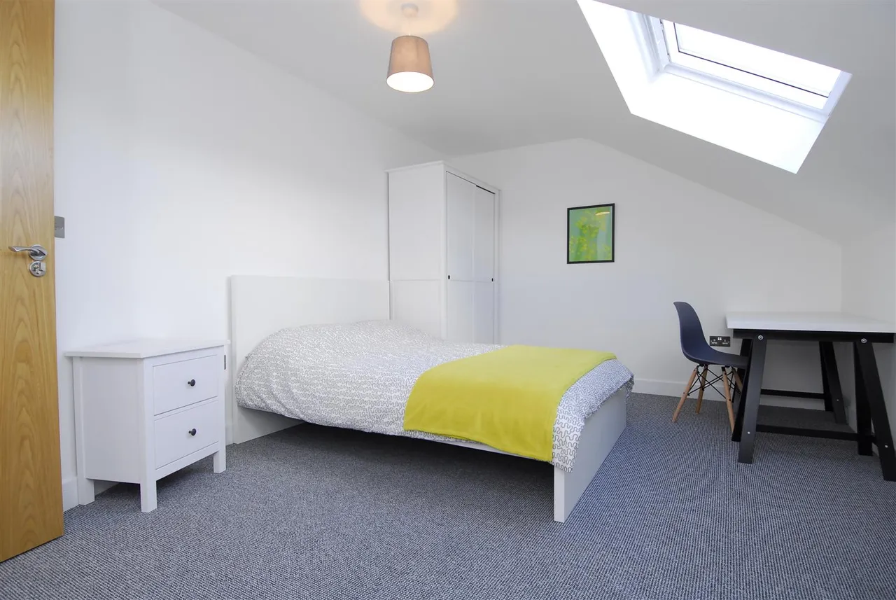 Belgrave Manor Apt, Plymouth, photo 6