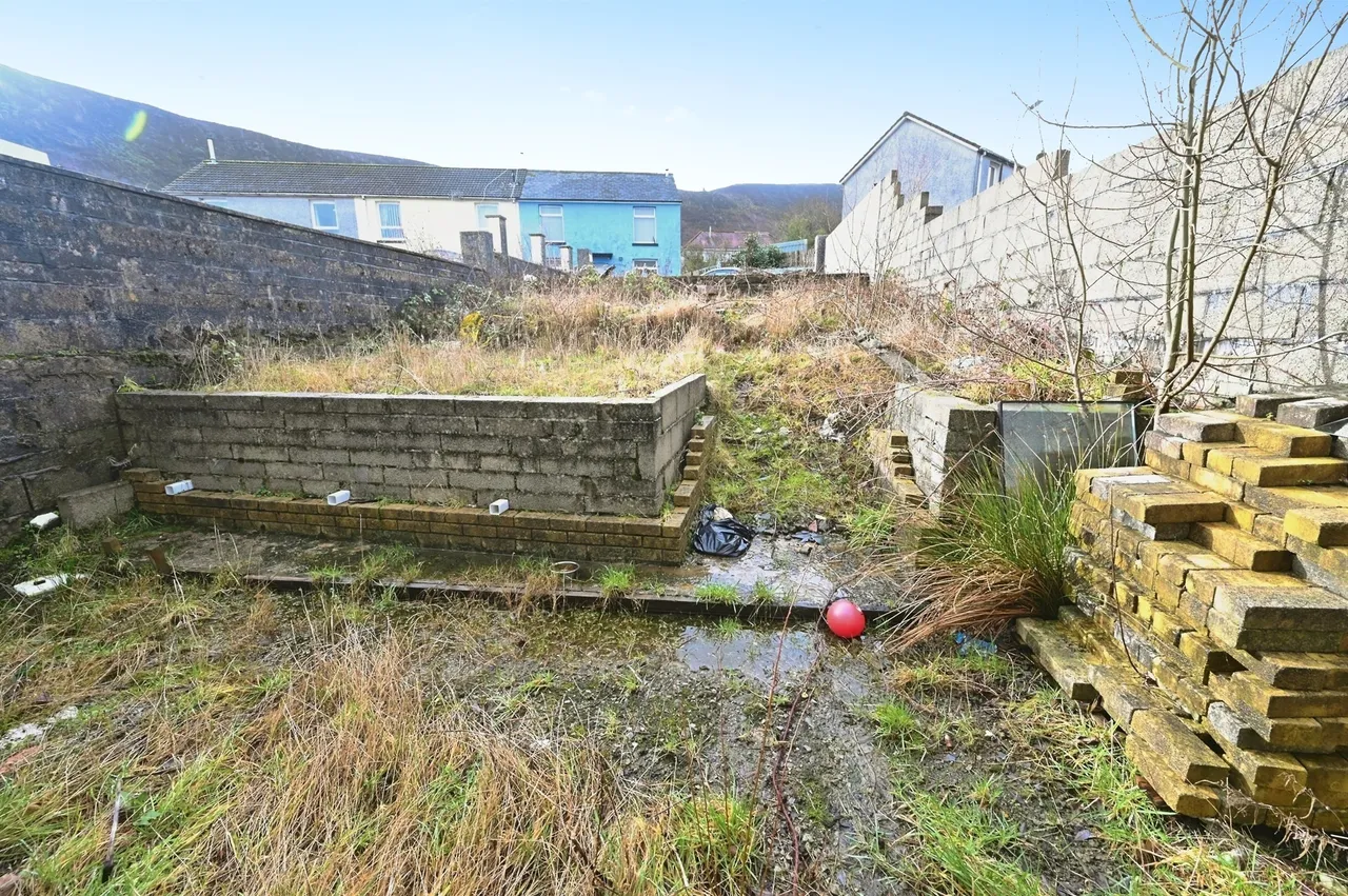 Highfield Ferndale, CF43, photo 16