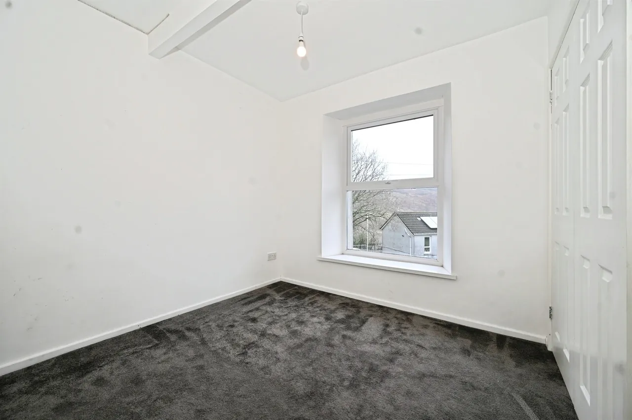 Highfield Ferndale, CF43, photo 10