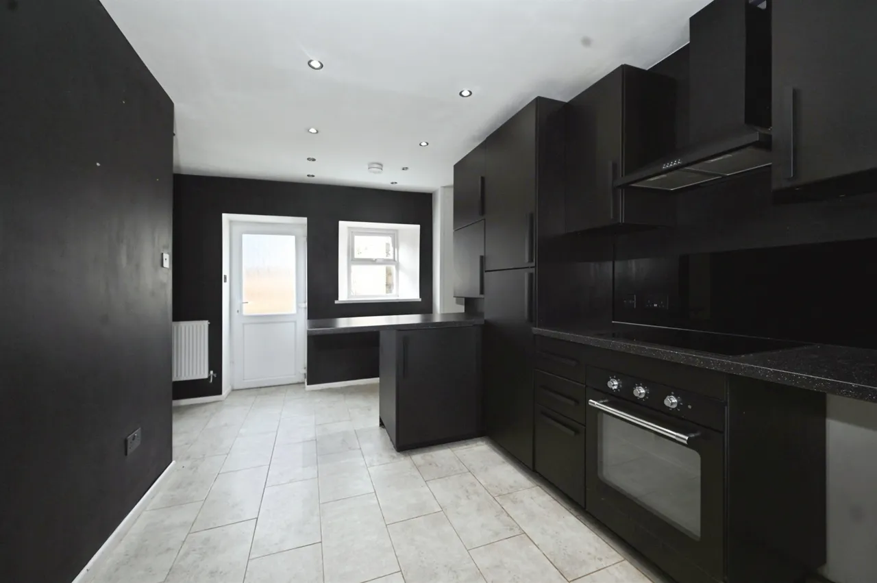 Highfield Ferndale, CF43, photo 12