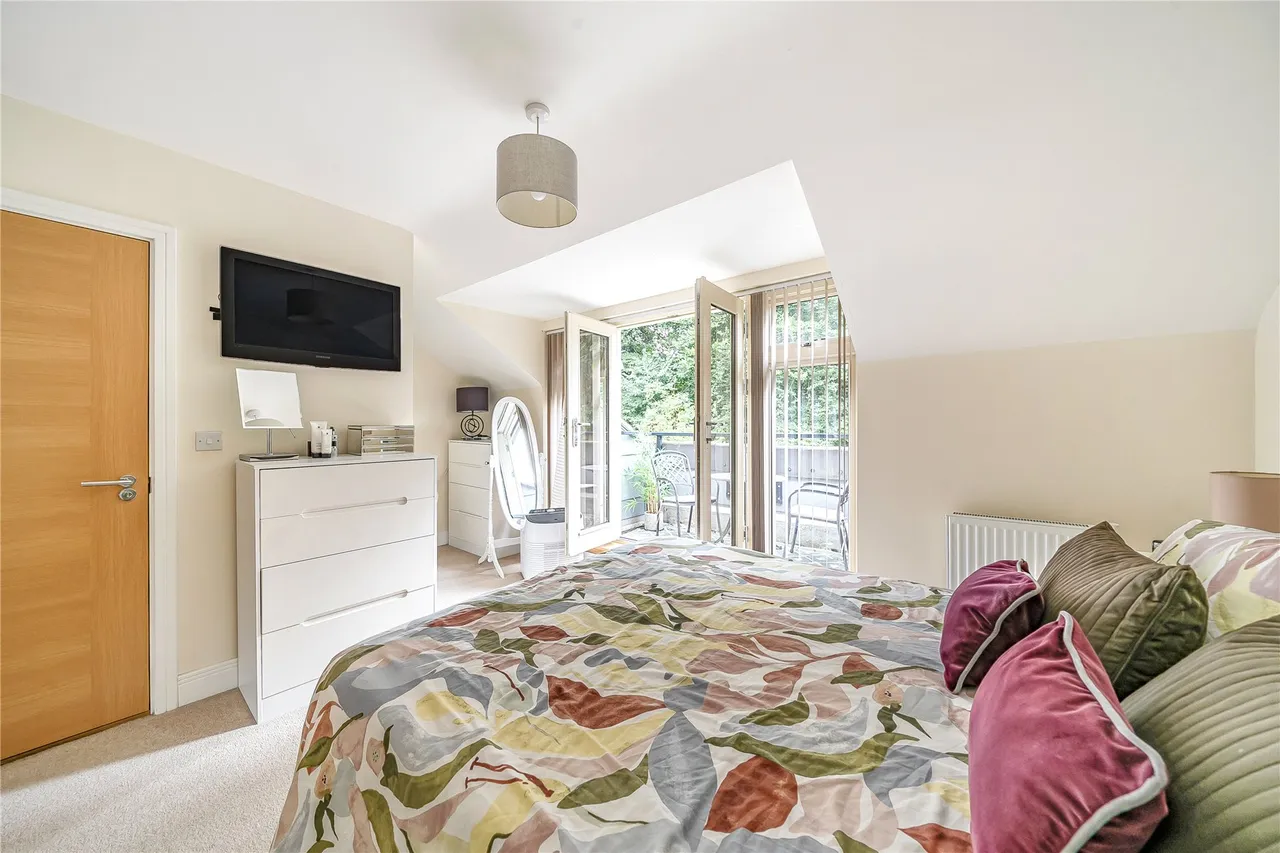 White Hart Close, Ripley, GU23, photo 7
