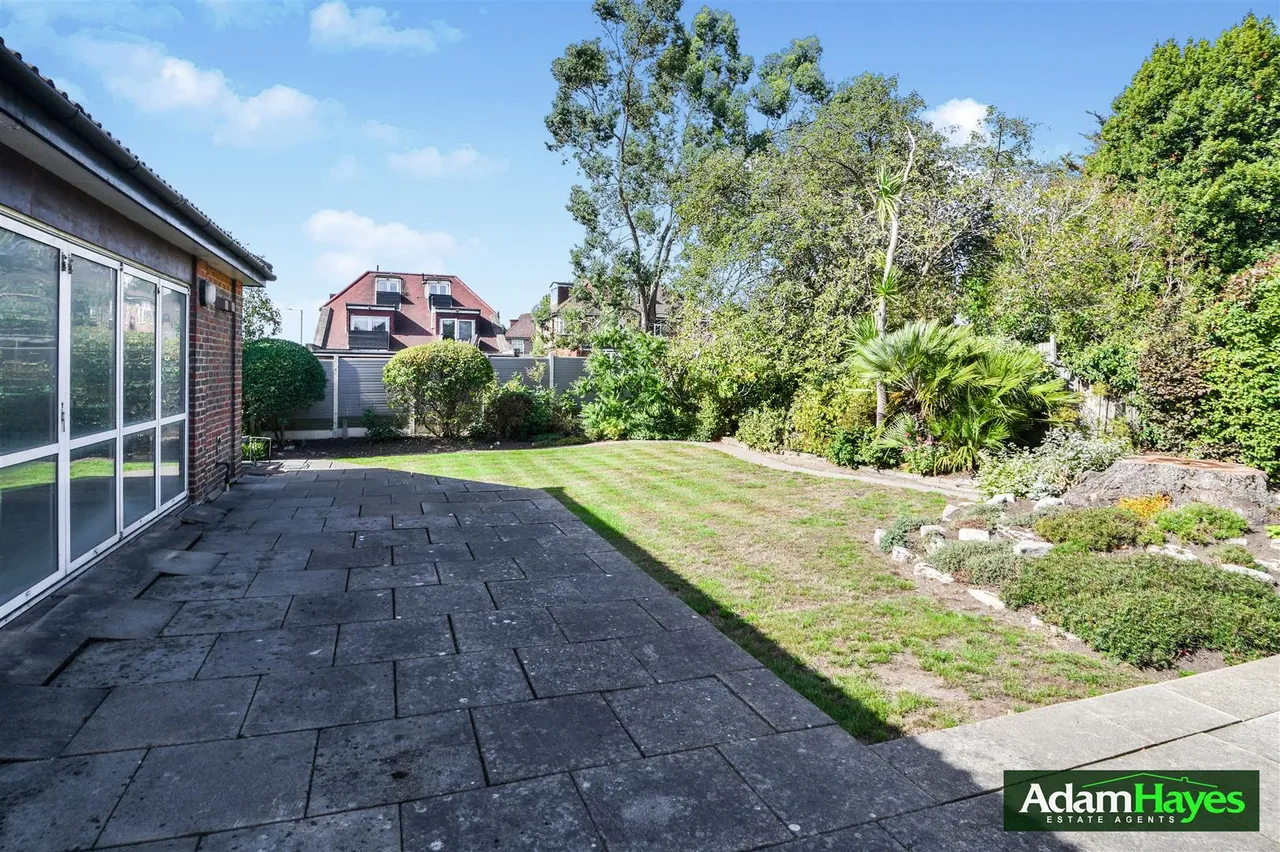 Haslemere Gardens, Finchley, N3, photo 19