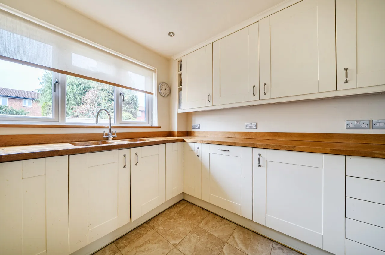 Tamar Way, Wokingham, RG41, photo 13