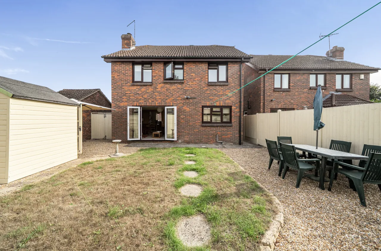 Tamar Way, Wokingham, RG41, photo 9