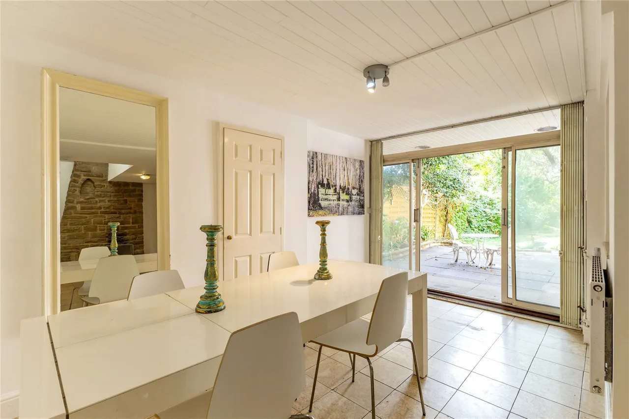 4 bed house to rent — Castelnau, London, SW13