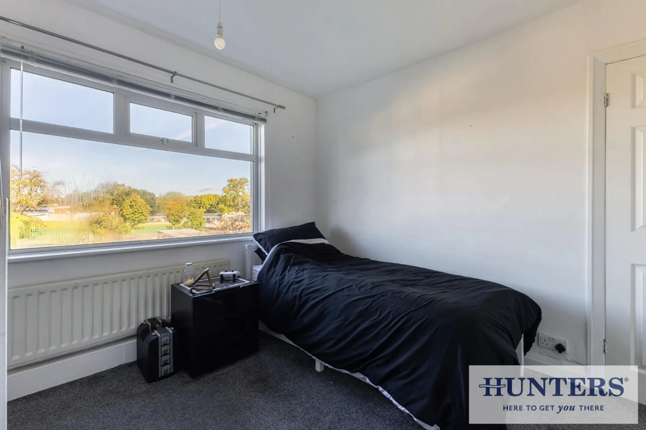 Westfield Avenue, Yeadon, LS19, photo 8