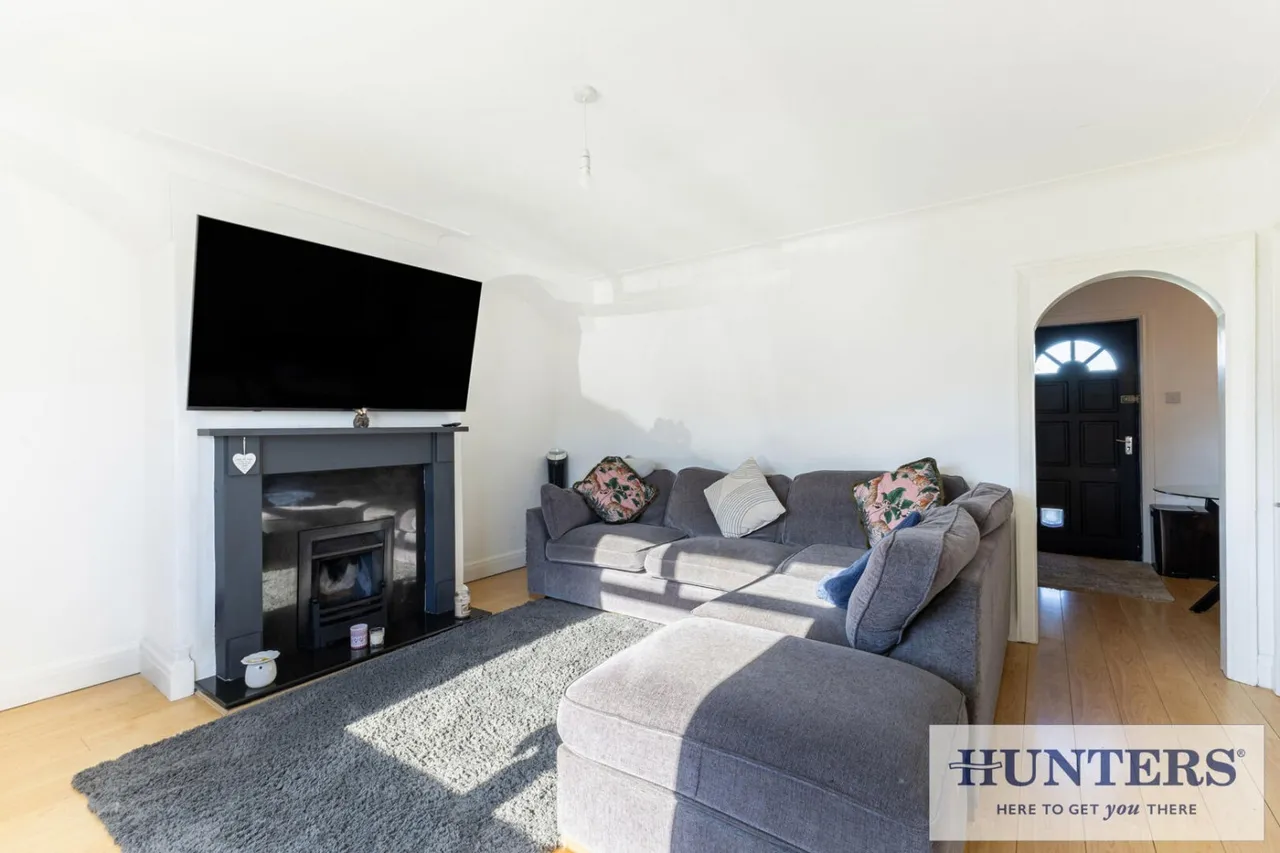 Westfield Avenue, Yeadon, LS19, photo 3
