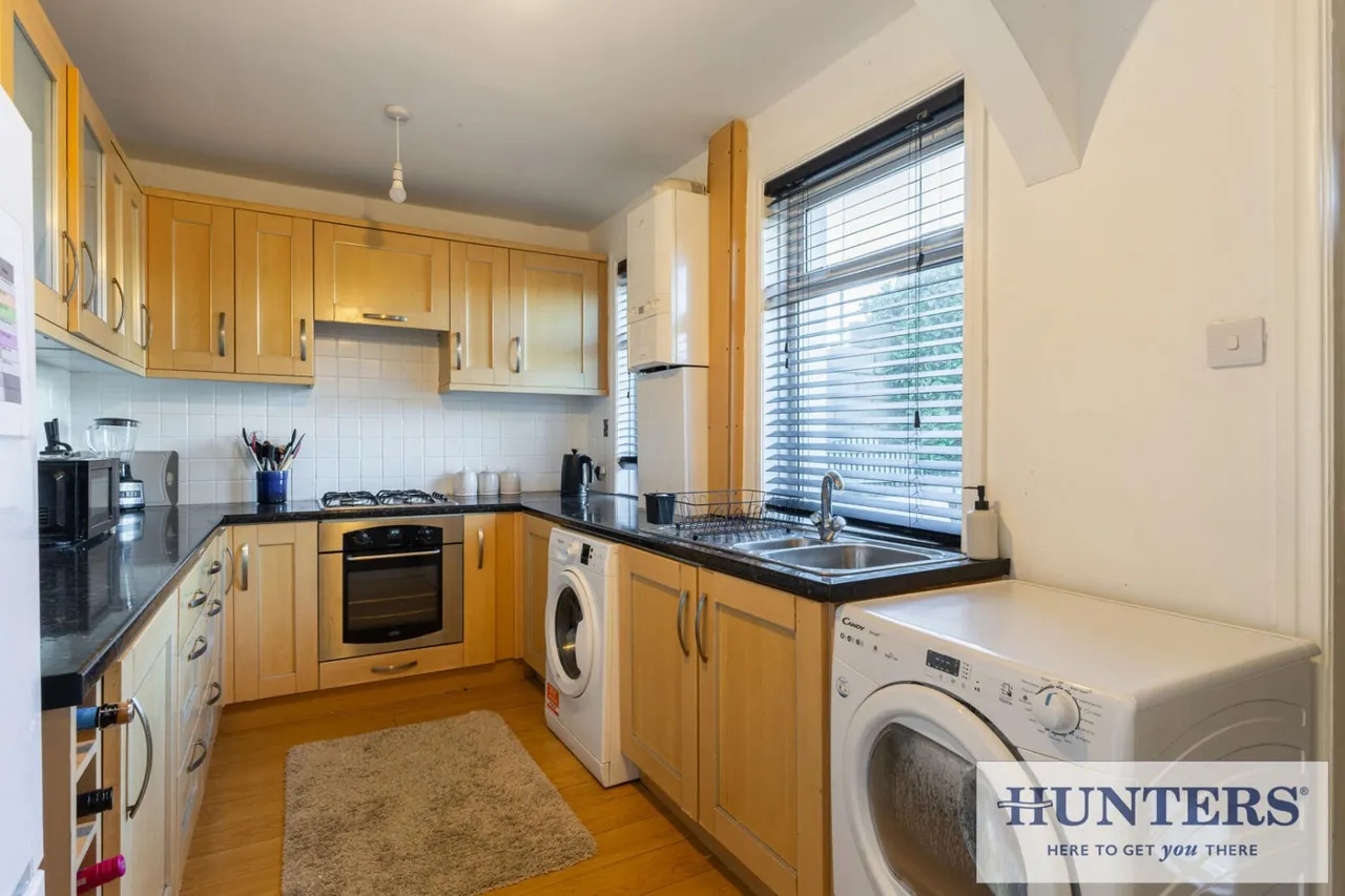 Westfield Avenue, Yeadon, LS19, photo 5