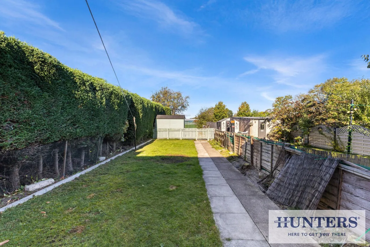 Westfield Avenue, Yeadon, LS19, photo 17