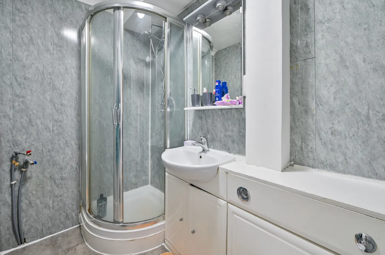 Flat A, 67 Lant Street, London, photo 7