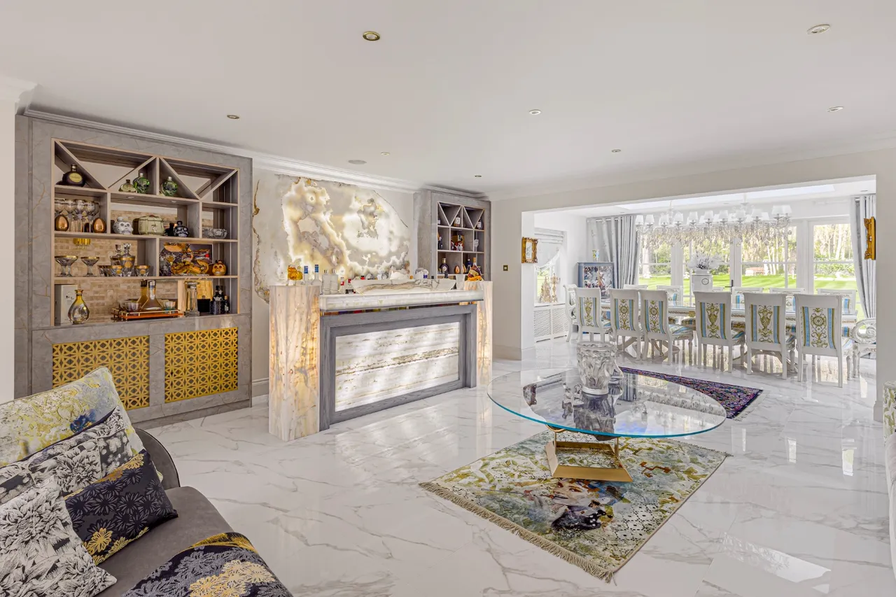 Shai Mansion, Byfleet Road, Cobham, Surrey, photo 4