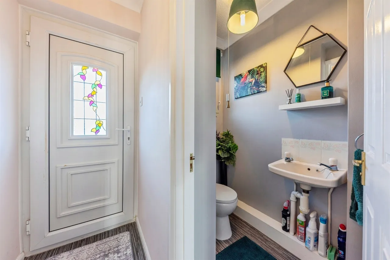 Hawthorn Drive, Sleaford, NG34, photo 2