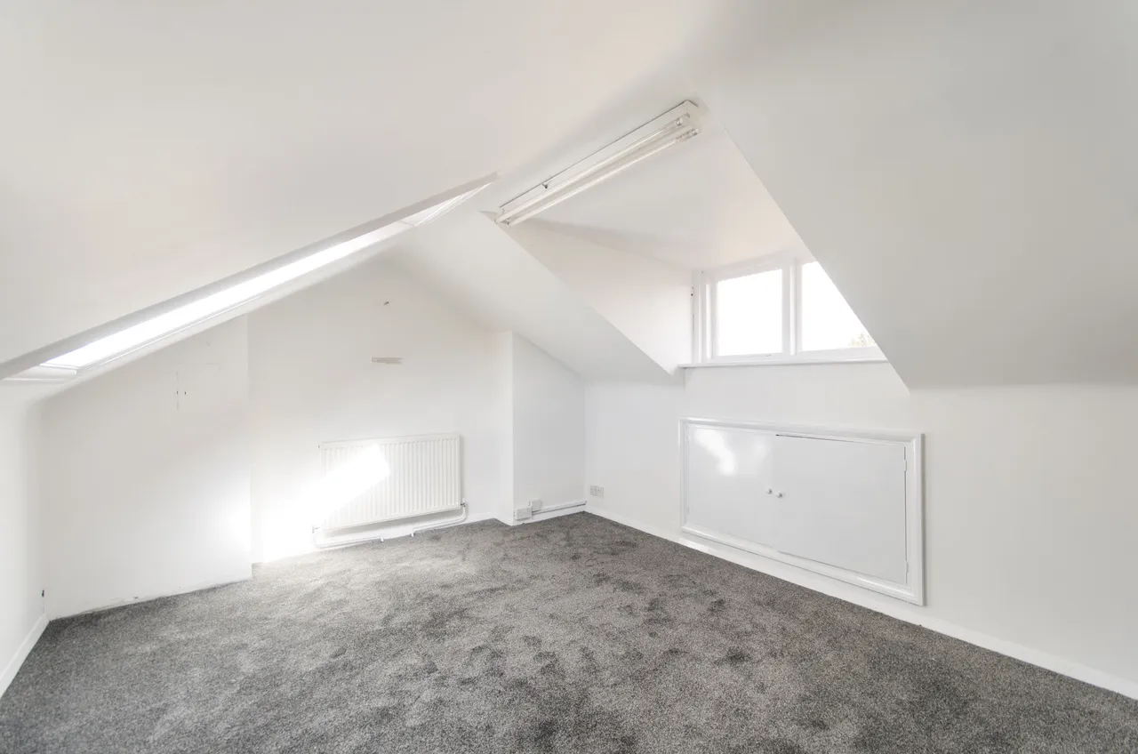 94 Woodcroft Road, Thornton Heath, photo 7