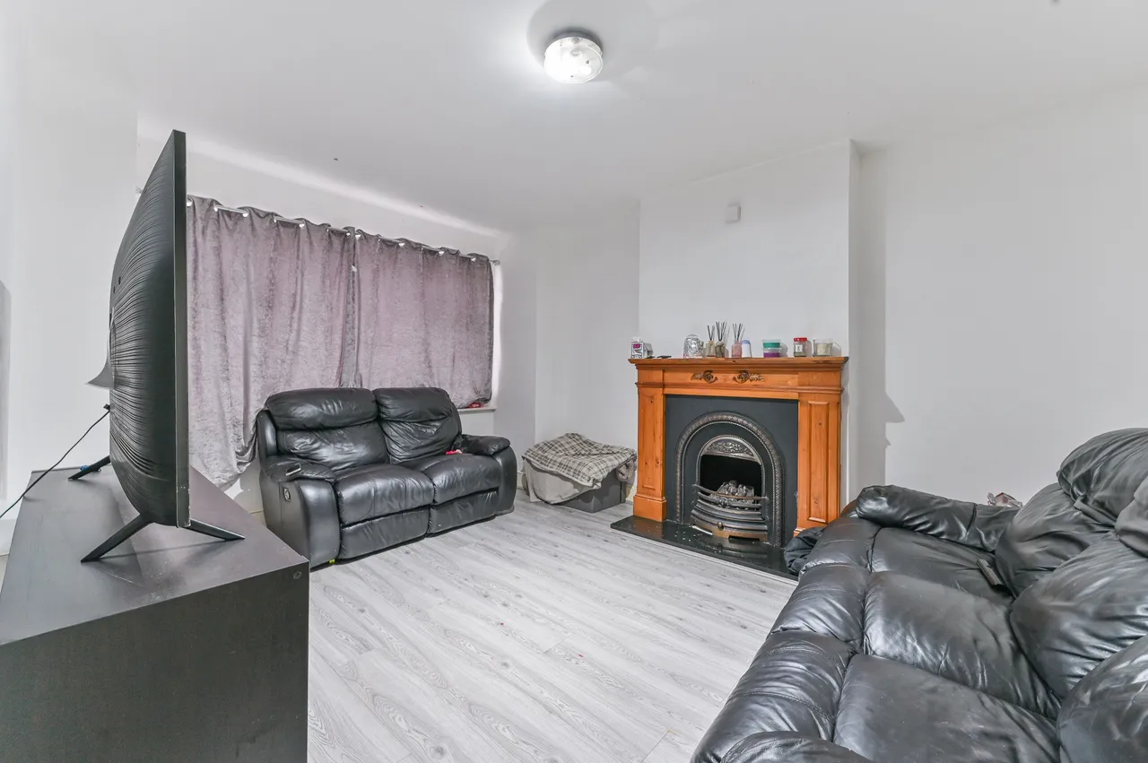 94 Woodcroft Road, Thornton Heath, photo 11
