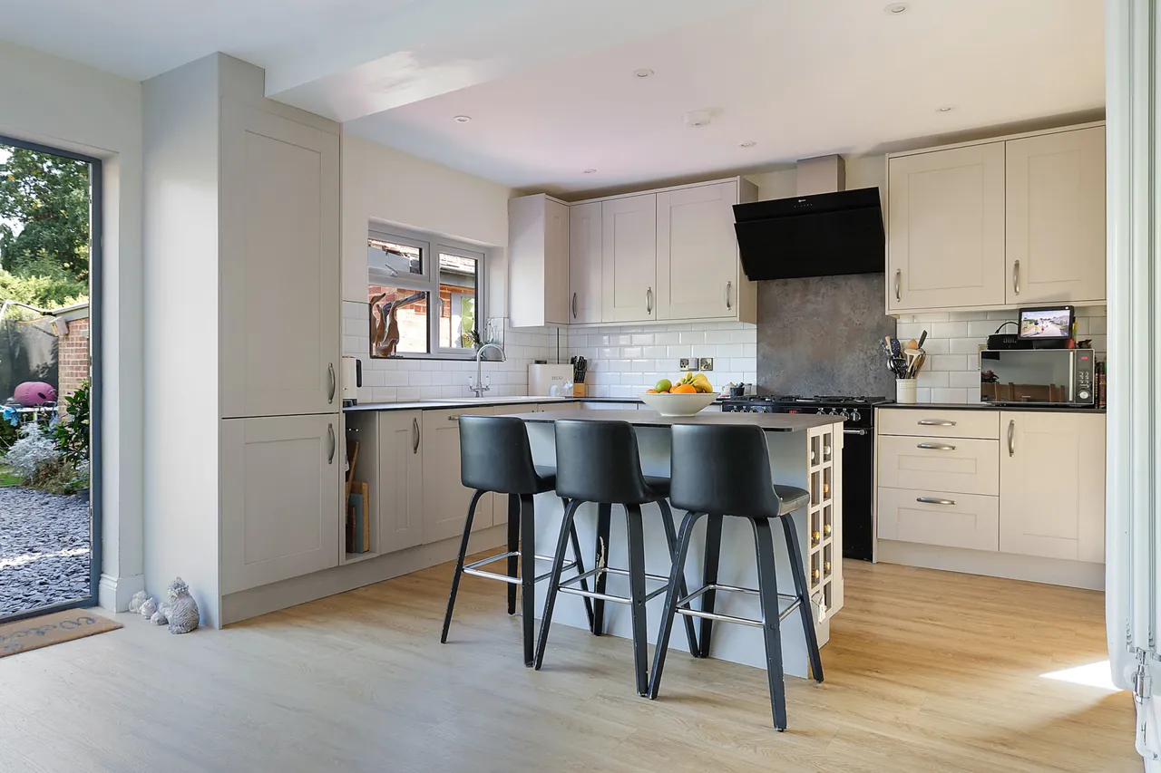 Balcombe Road, Horley, RH6, photo 3