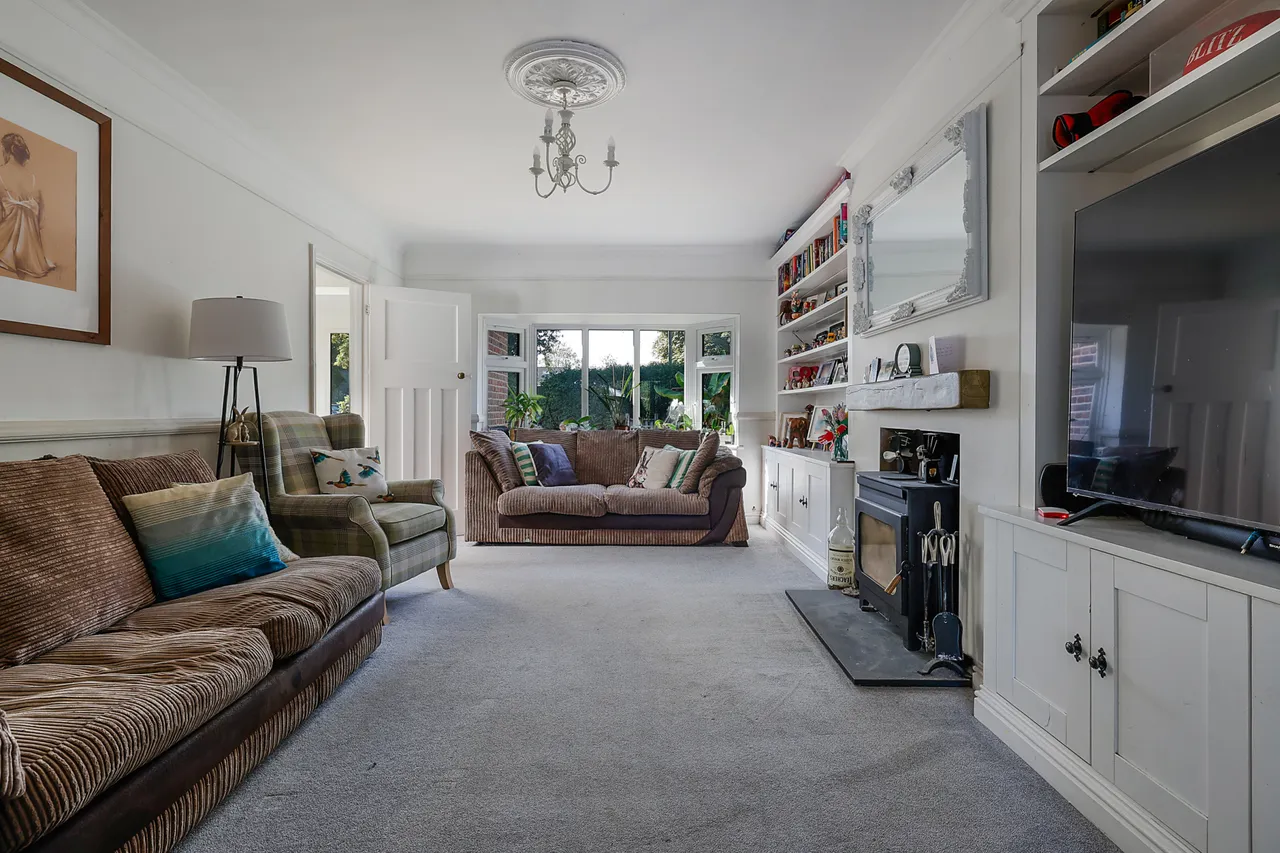 Balcombe Road, Horley, RH6, photo 4