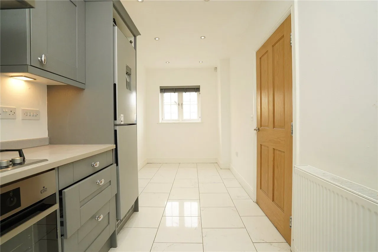 Imperial Close, Wakefield, WF2, photo 4