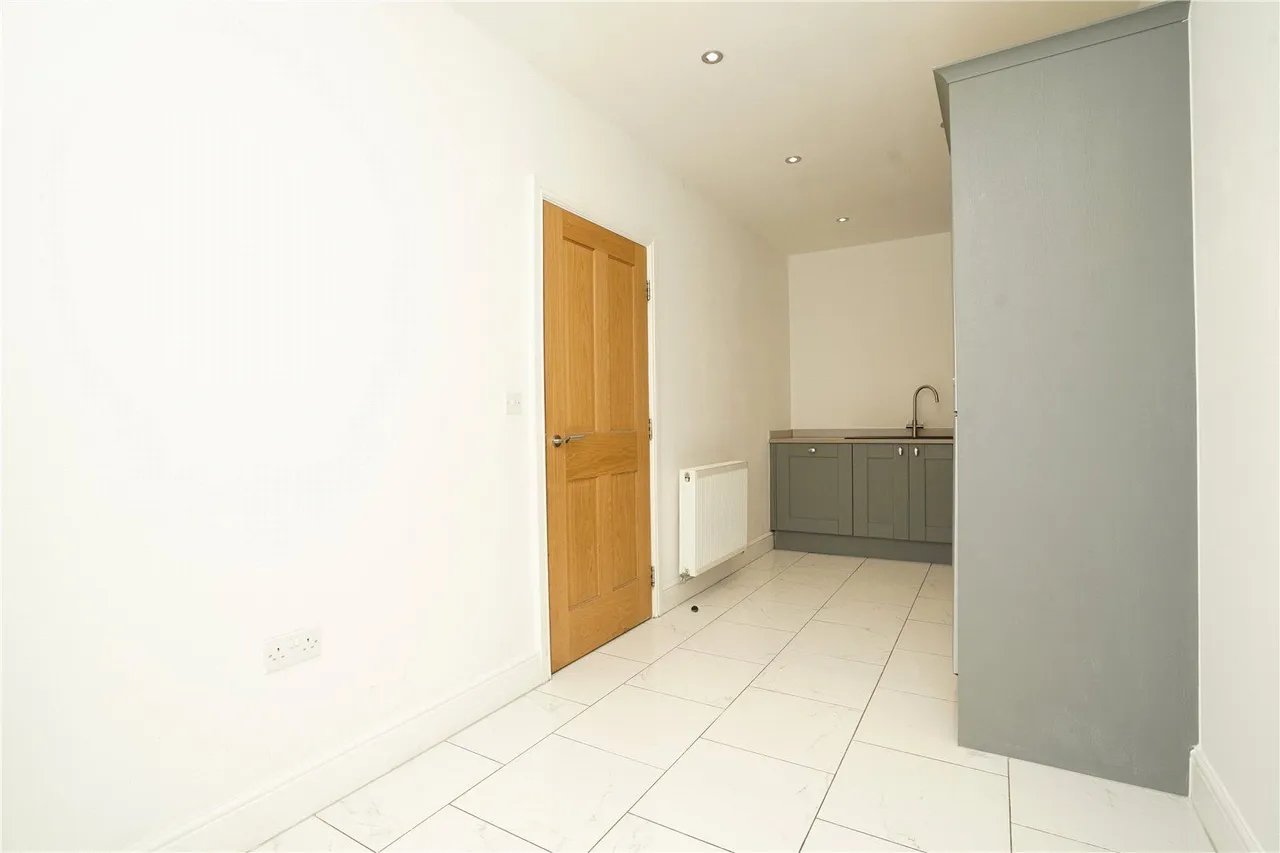 Imperial Close, Wakefield, WF2, photo 16