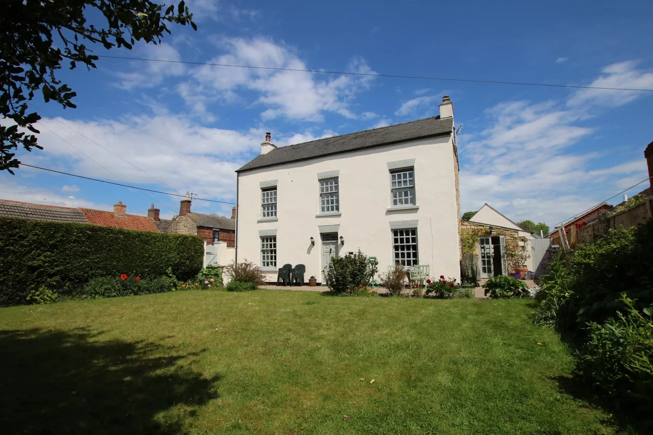 4 bed house for sale, High Street, Reepham, LN3