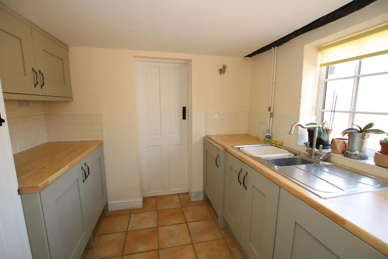 High Street, Reepham, LN3, photo 7