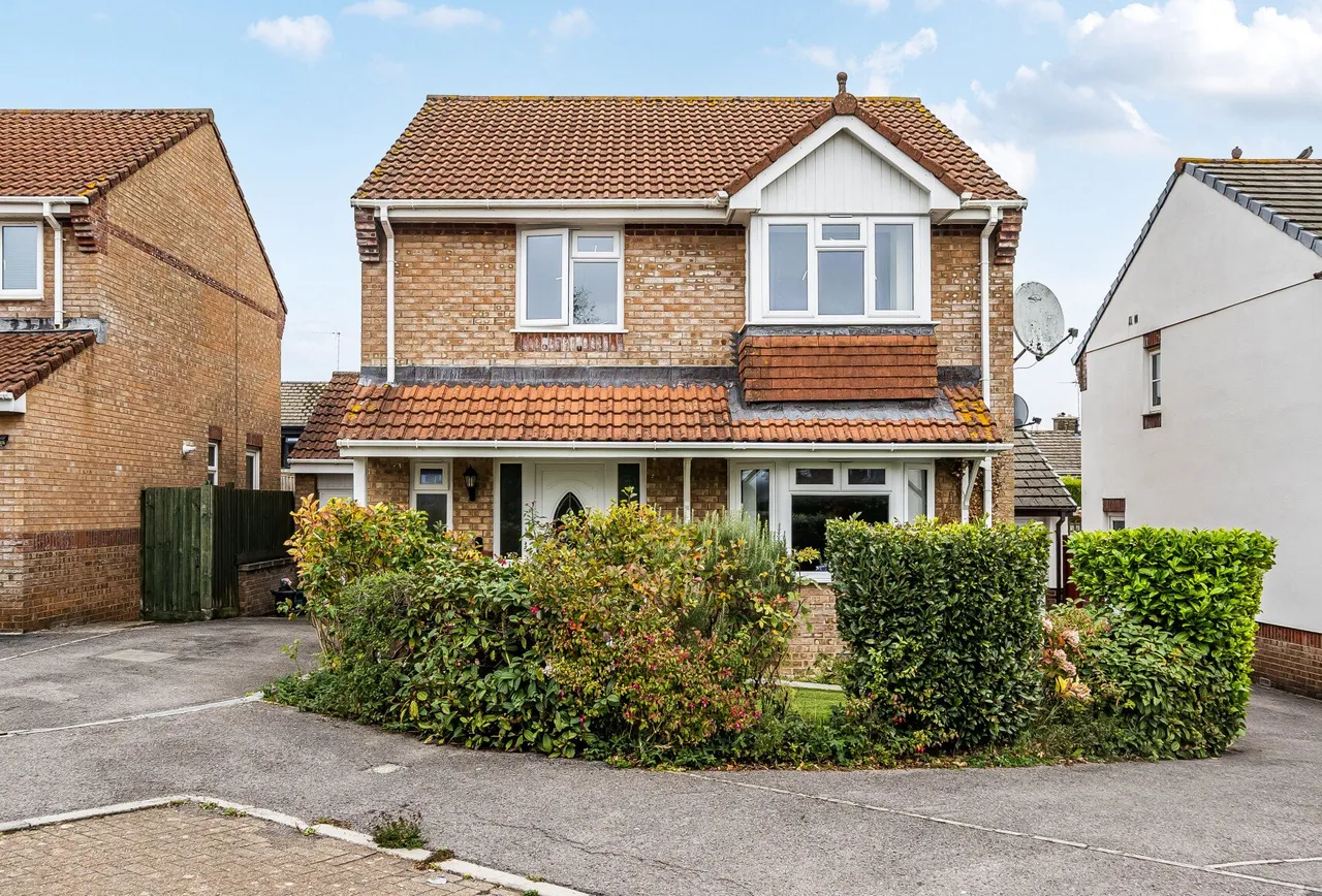 Naishes Avenue, Somerset, Peasedown St. John, BA2 8TW, photo 22
