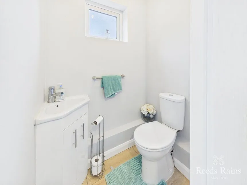 Debruse Avenue, Yarm, TS15, photo 11